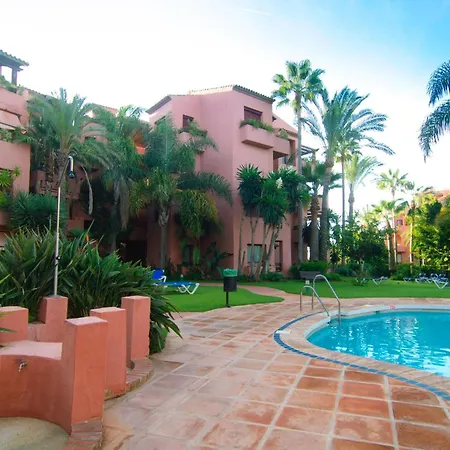 First Level With Large Terrace Appartement Marbella