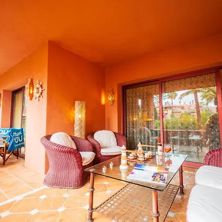 First Level With Large Terrace Appartement Marbella